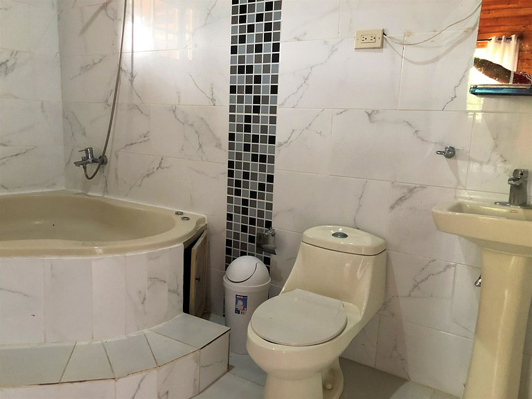 Green Sierra - Villa con piscina y jardines en Jarabacoa