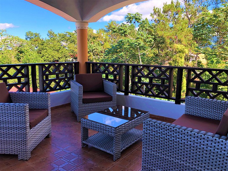 Villa Amila - Luxury Villa in Jarabacoa for 18 people