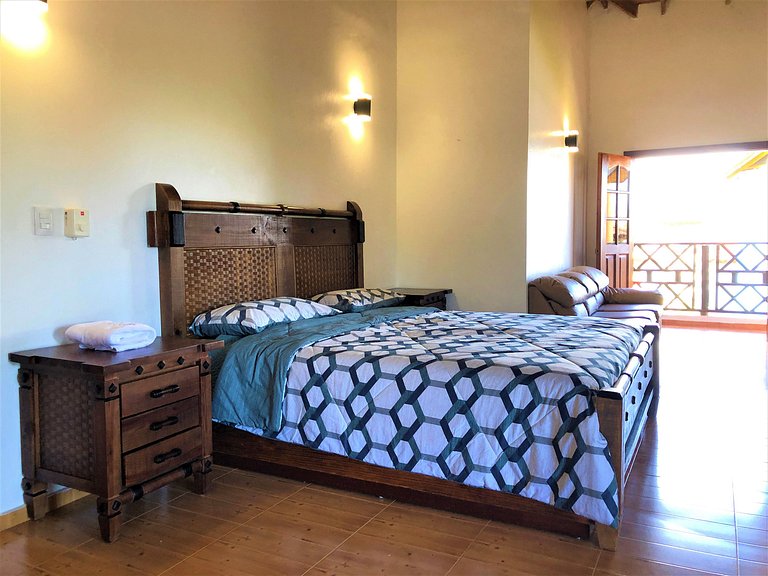 Villa Amila - Luxury Villa in Jarabacoa for 18 people