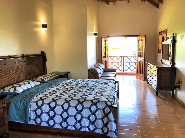 Villa Amila - Luxury Villa in Jarabacoa for 18 people