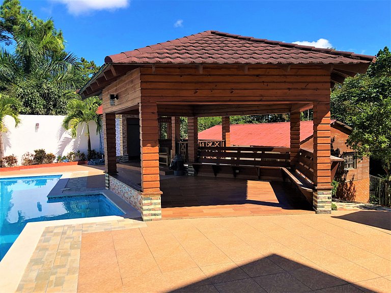 Villa Amila - Luxury Villa in Jarabacoa for 18 people