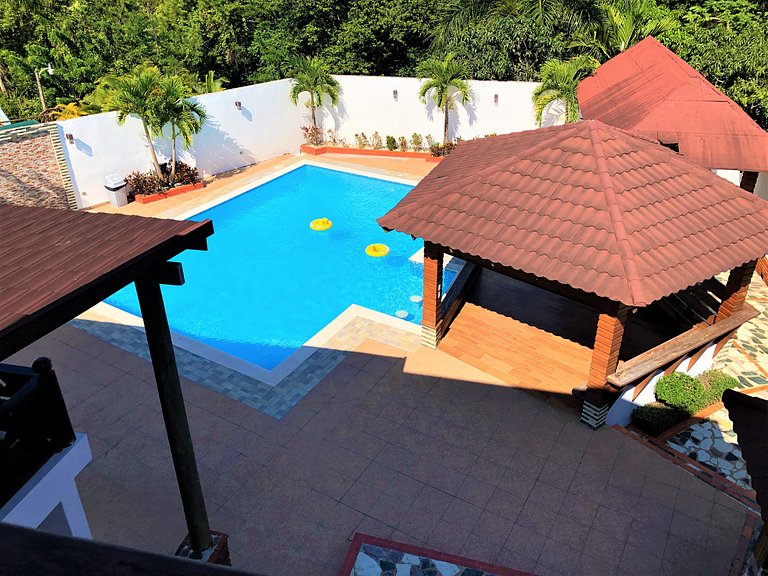 Villa Amila - Luxury Villa in Jarabacoa for 18 people