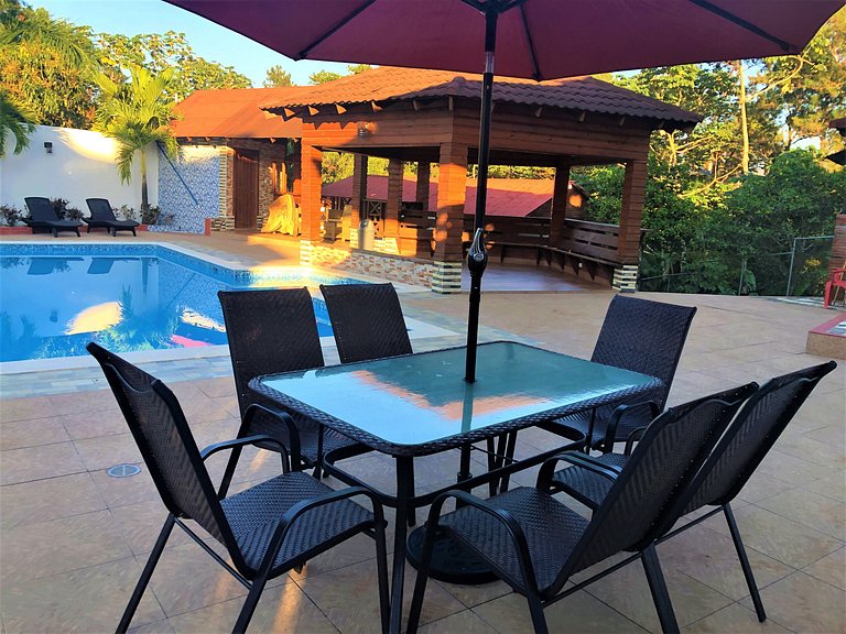 Villa Amila - Villa en Jarabacoa para 18 personas