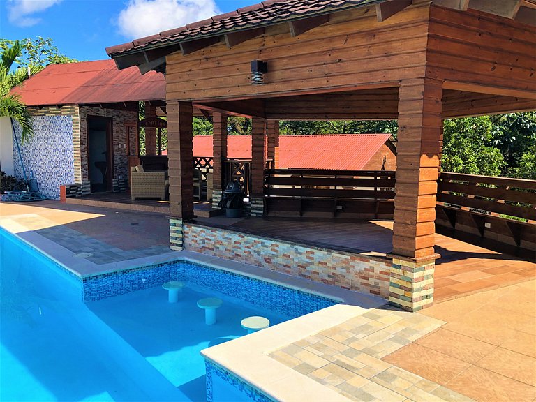 Villa Amila - Luxury Villa in Jarabacoa for 18 people