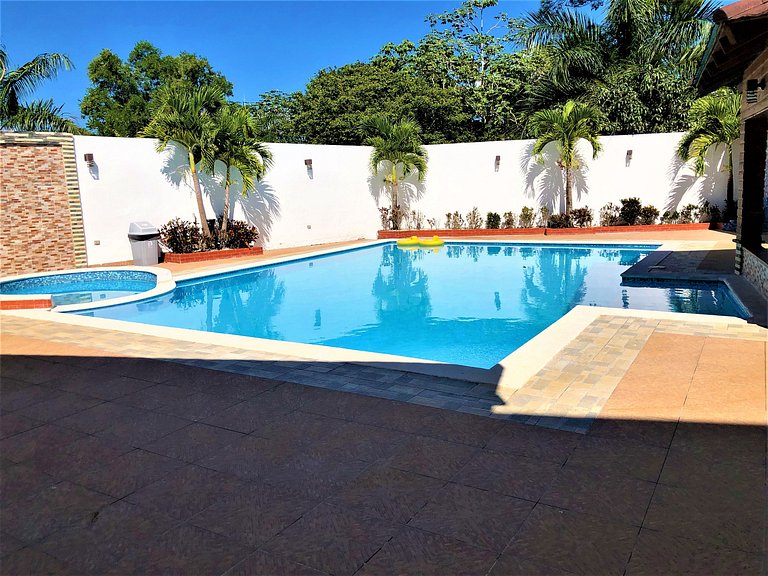 Villa Amila - Luxury Villa in Jarabacoa for 18 people