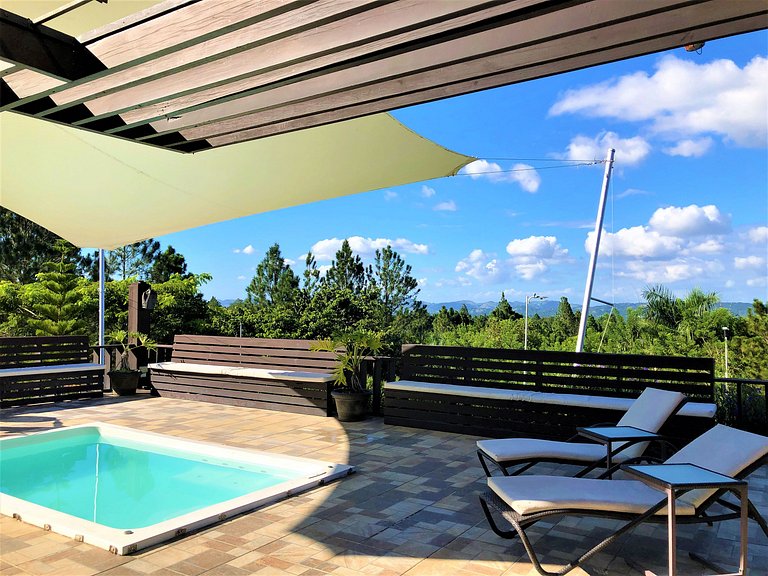 Villa Bartolo, Villa en Jarabacoa con vista a la montaña