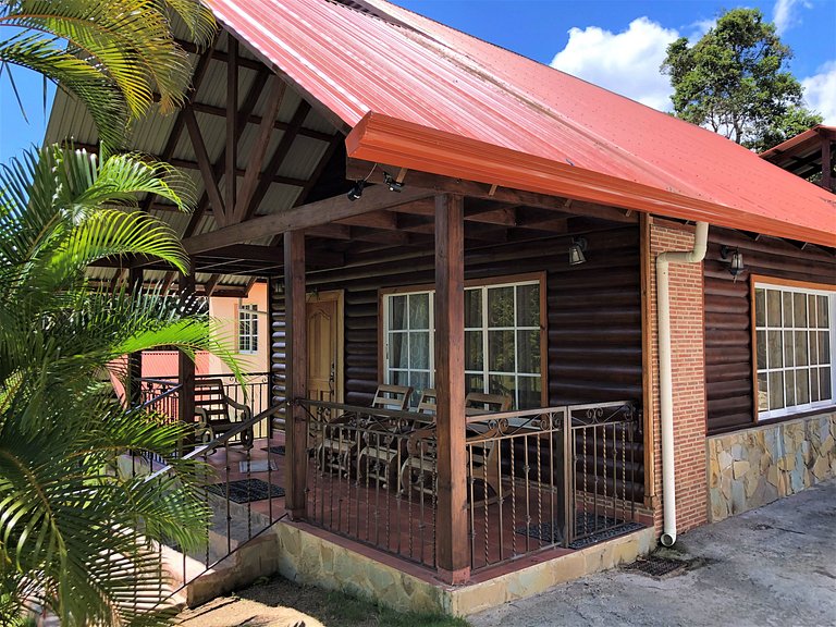 Green Sierra - Villa with pool and gardens in Jarabacoa