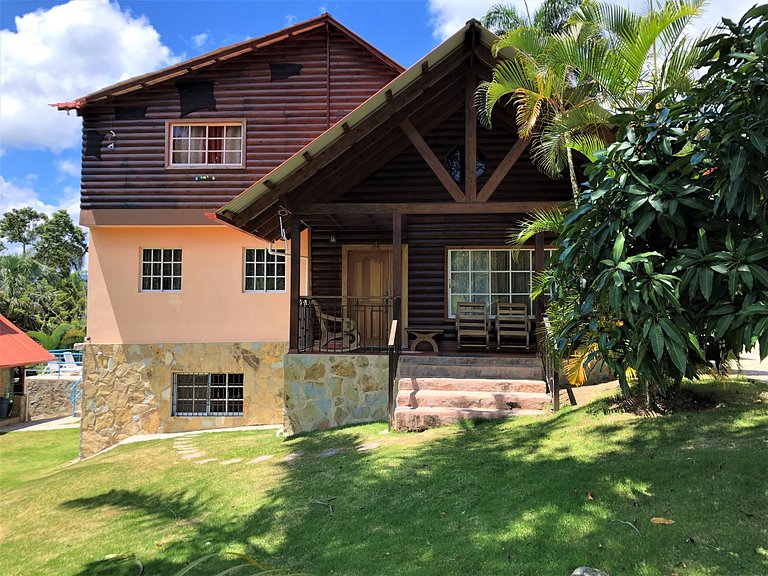 Green Sierra - Villa with pool and gardens in Jarabacoa