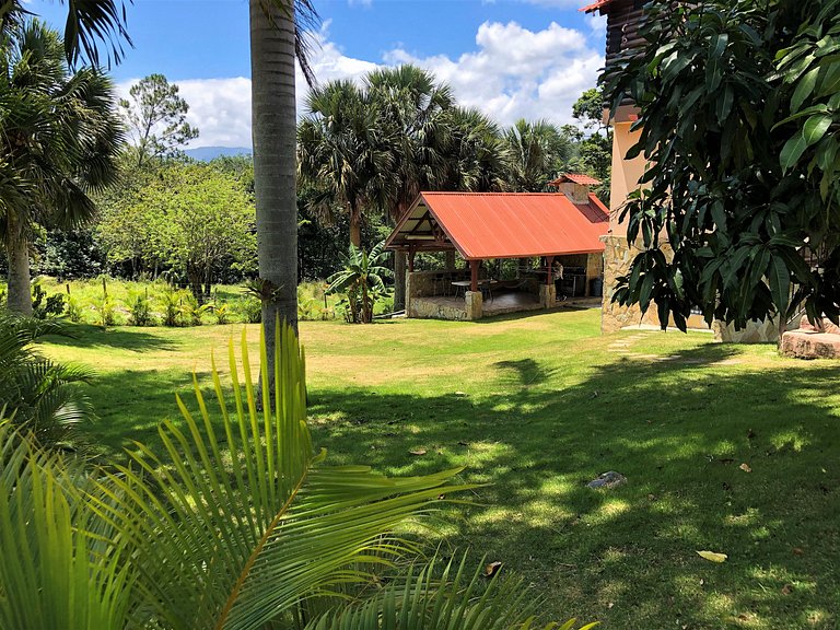 Green Sierra - Villa with pool and gardens in Jarabacoa