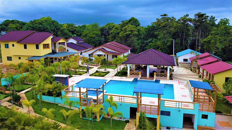 Villa de Colores - Carolina. Complejo turístico en Jarabacoa