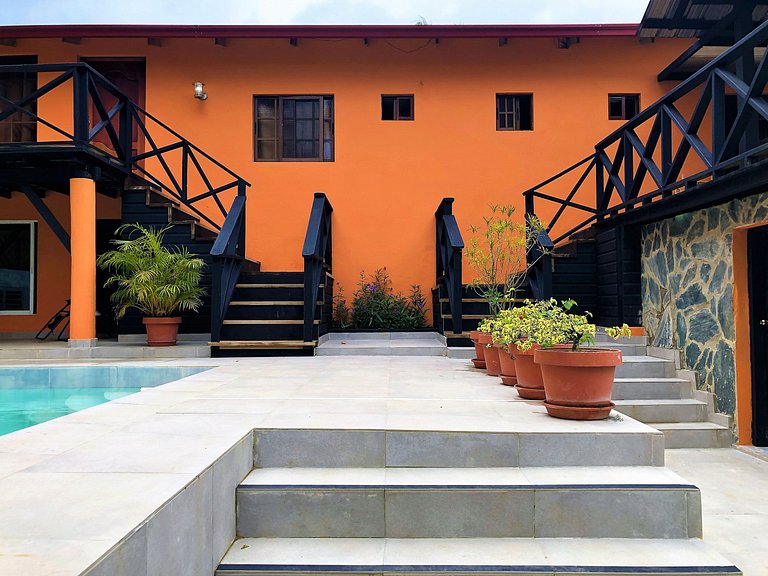 Villa Lo' Palo - Villa en Jarabacoa para hasta 43 personas