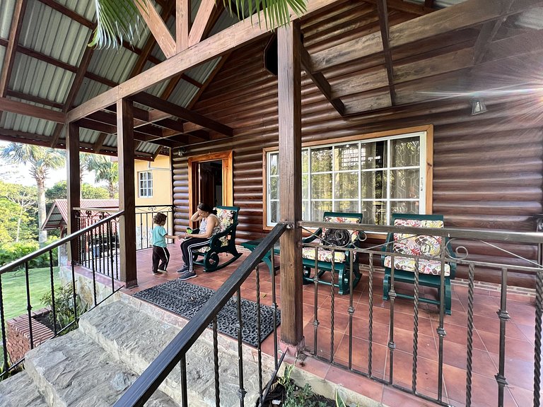 Green Sierra - Villa with pool and gardens in Jarabacoa