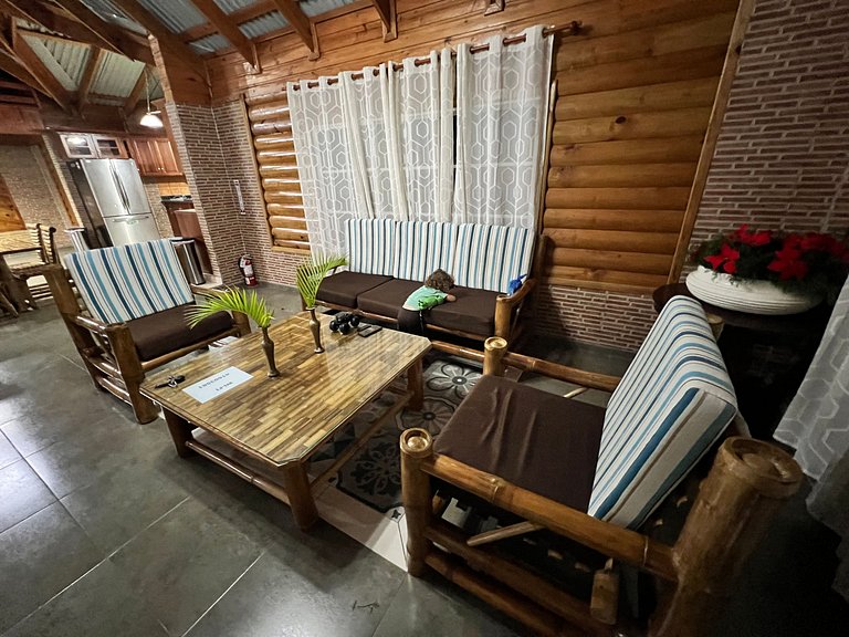 Green Sierra - Villa con piscina y jardines en Jarabacoa
