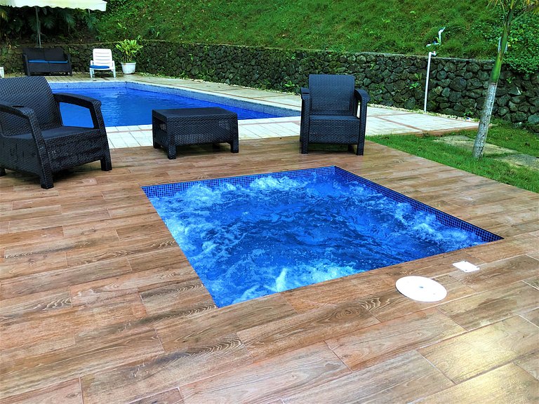 Villa For 16 PAX Close To The Town (5 minutes)