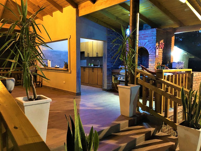 Villa For 16 PAX Close To The Town (5 minutes)