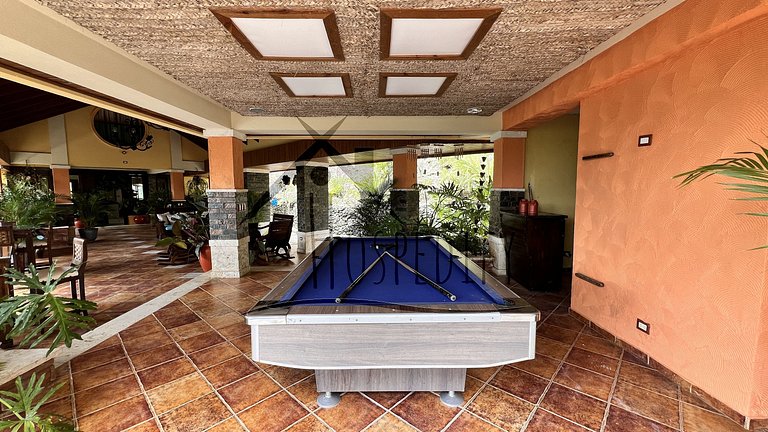 Lujosa Villa a 9 Mns. del Centro Cocna y lmpza inc