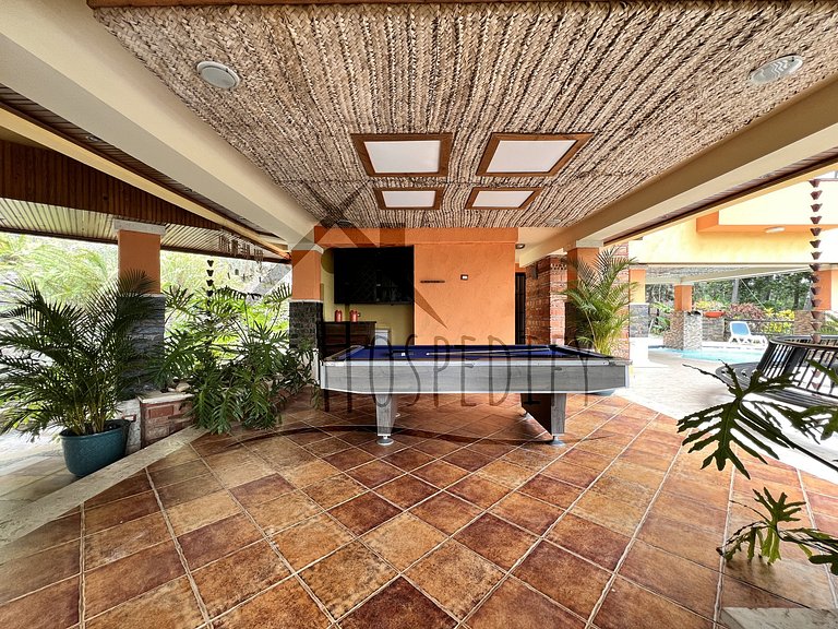 Lujosa Villa a 9 Mns. del Centro Cocna y lmpza inc