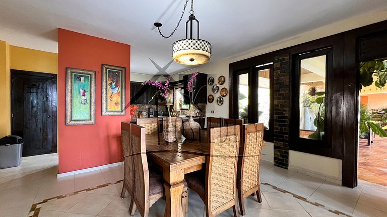 Luxurious Villa 9 Minutes from Jarabacoa