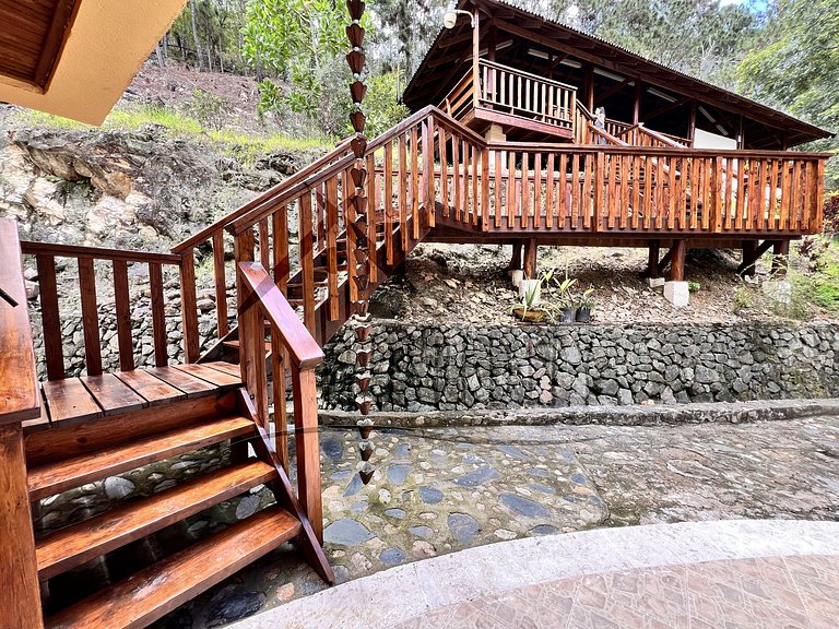 Luxurious Villa 9 Minutes from Jarabacoa