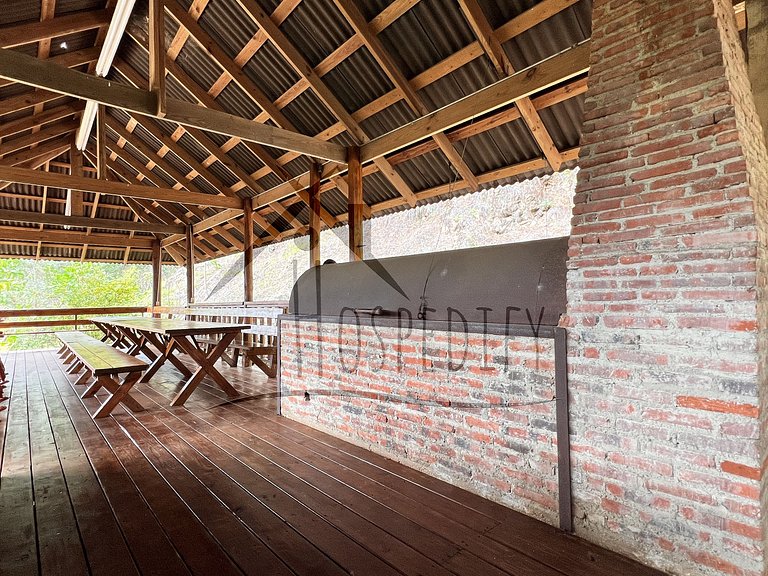 Luxurious Villa 9 Mins. from town ckng and clning