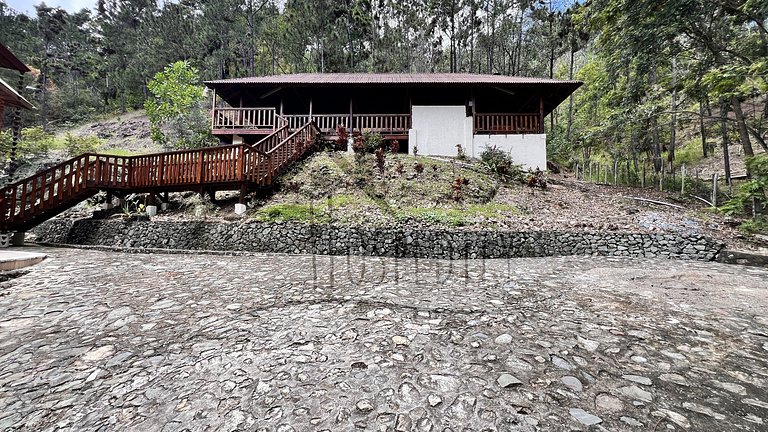 Luxurious Villa 9 Minutes from Jarabacoa