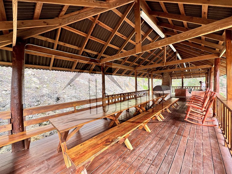 Luxurious Villa 9 Mins. from town ckng and clning