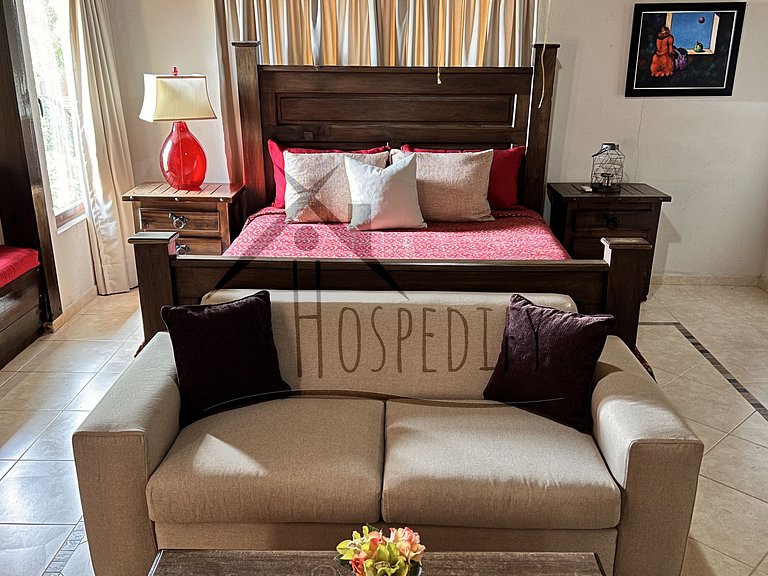 Luxurious Villa 9 Mins. from town ckng and clning