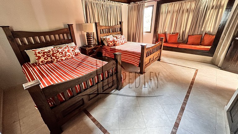 Luxurious Villa 9 Minutes from Jarabacoa