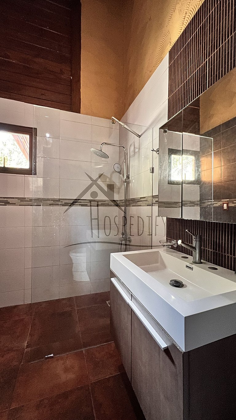 Lujosa Villa a 9 Mns. del Centro Cocna y lmpza inc