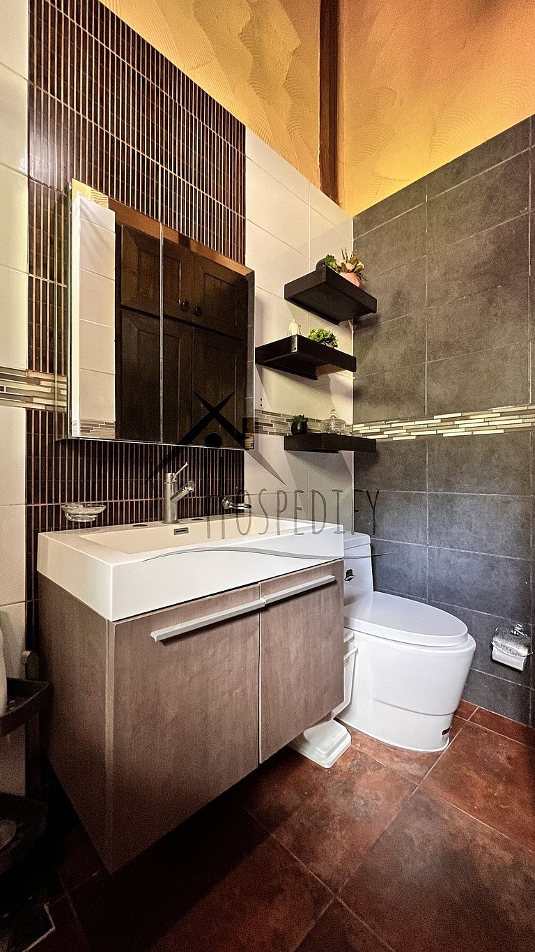 Lujosa Villa a 9 Mns. del Centro Cocna y lmpza inc