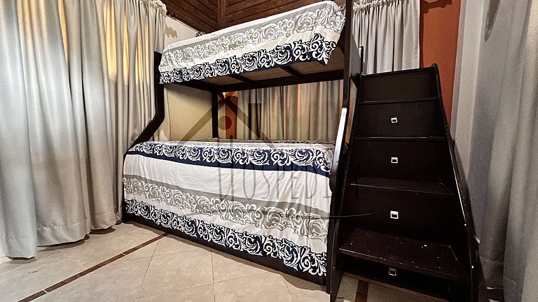 Luxurious Villa 9 Mins. from town ckng and clning