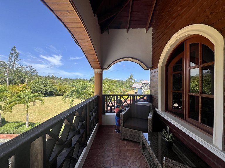 Villa Amila - Villa en Jarabacoa para 18 personas