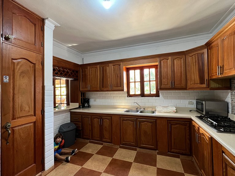 Villa Amila - Villa en Jarabacoa para 18 personas
