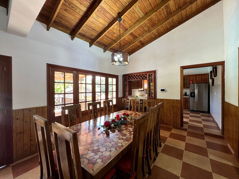 Villa Amila - Villa en Jarabacoa para 18 personas