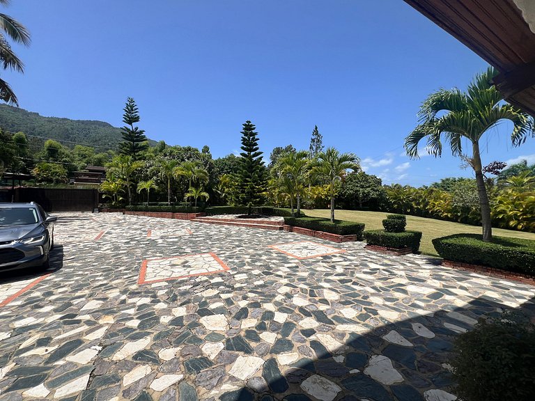 Villa Amila - Villa en Jarabacoa para 18 personas