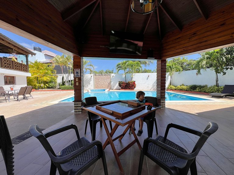 Villa Amila - Villa en Jarabacoa para 18 personas