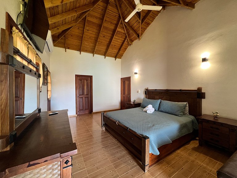 Villa Amila - Villa en Jarabacoa para 18 personas