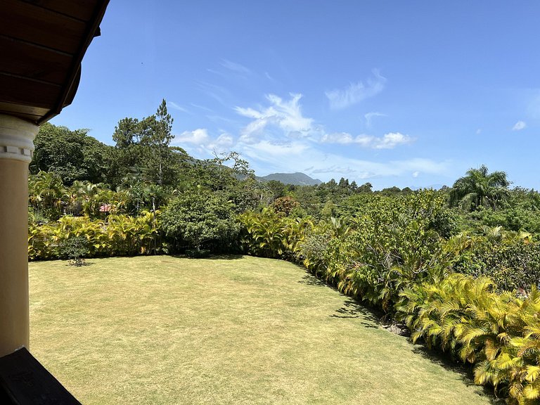 Villa Amila - Villa en Jarabacoa para 18 personas