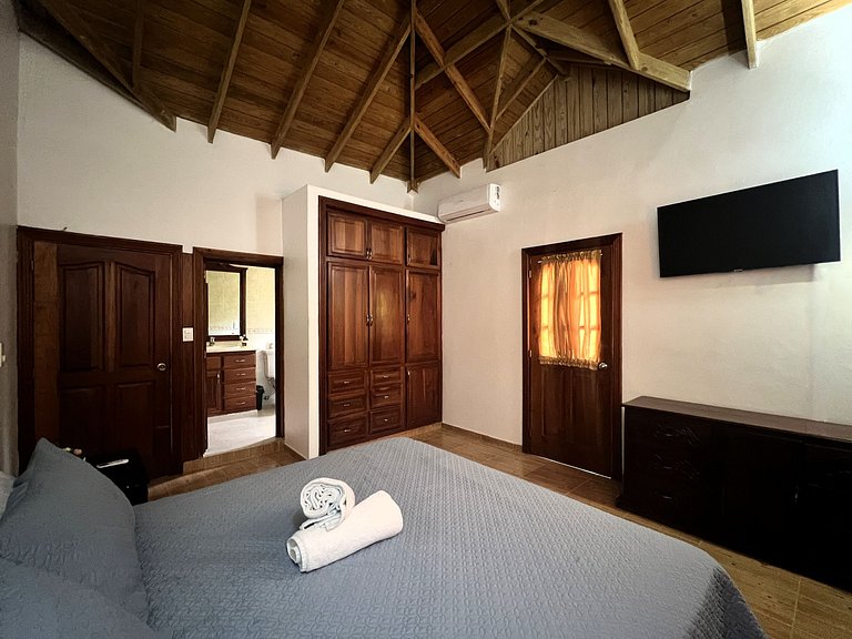 Villa Amila - Villa en Jarabacoa para 18 personas
