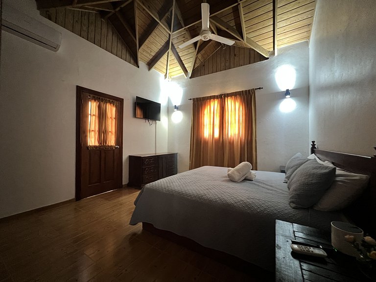 Villa Amila - Villa en Jarabacoa para 18 personas