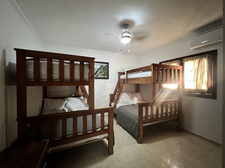 Villa Amila - Villa en Jarabacoa para 18 personas