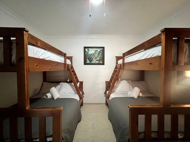Villa Amila - Villa en Jarabacoa para 18 personas