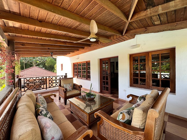 Villa Amila - Villa en Jarabacoa para 18 personas