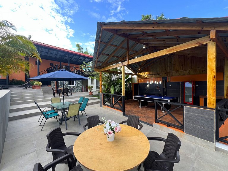 Villa Lo' Palo - Villa in Jarabacoa for until 43 people