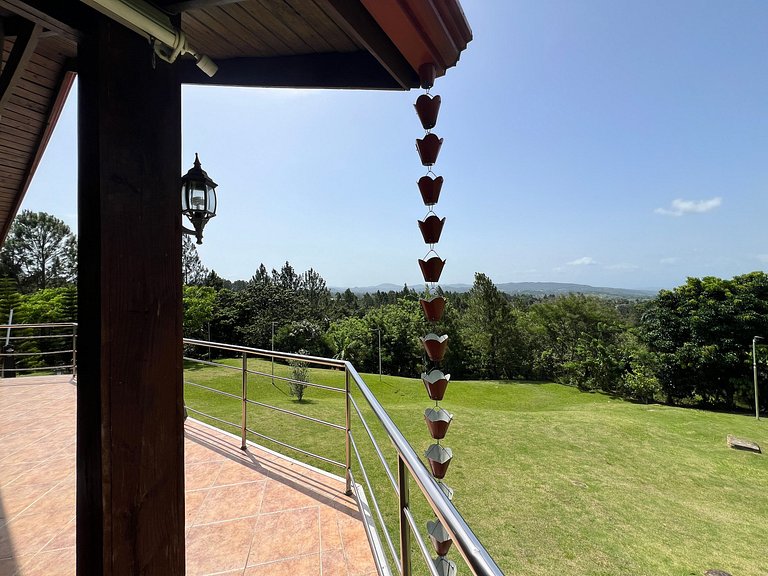 Villa Bartolo, Villa en Jarabacoa con vista a la montaña
