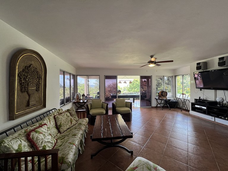 Villa Bartolo, Villa en Jarabacoa con vista a la montaña