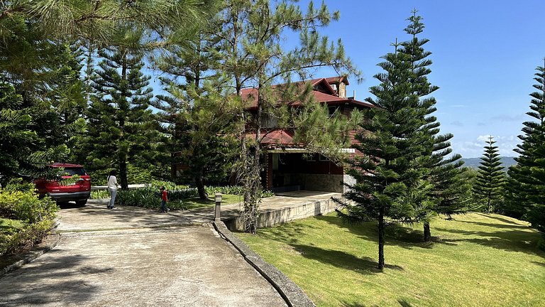 Villa Bartolo, Villa en Jarabacoa con vista a la montaña