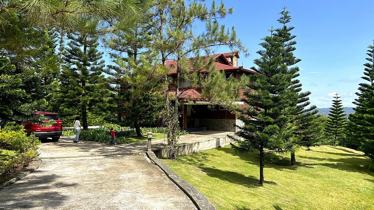 Villa Bartolo, Villa en Jarabacoa con vista a la montaña