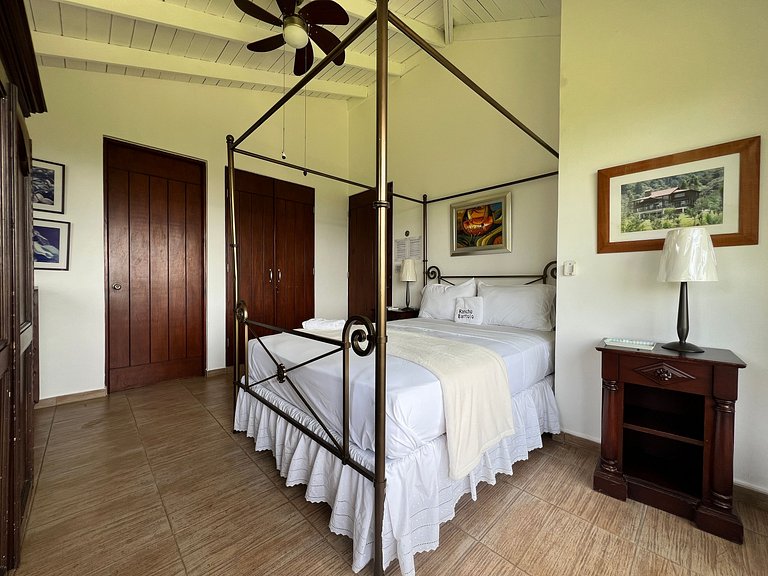 Villa Bartolo, Villa en Jarabacoa con vista a la montaña