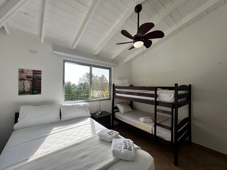 Villa Bartolo, Villa in Jarabacoa with mountain views